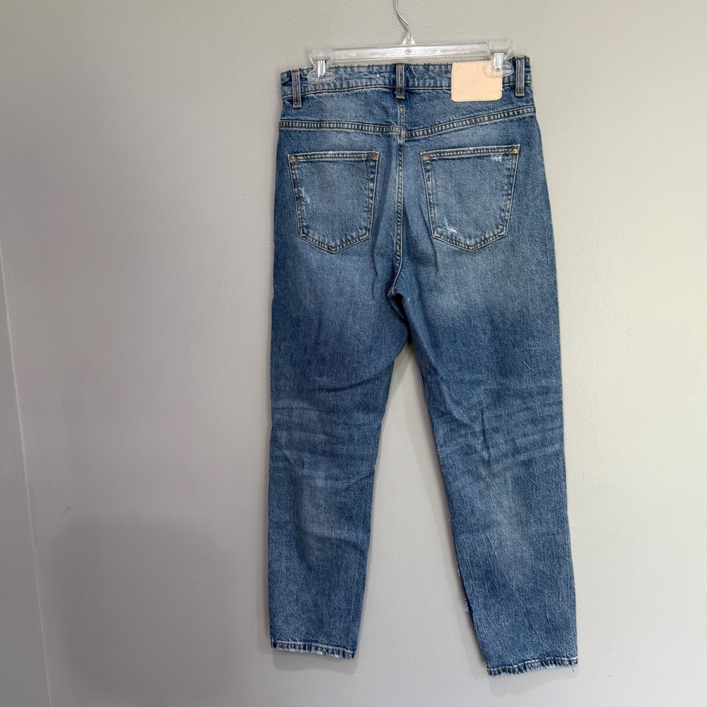 Zara Women High Rise Distressed Mom Jeans Blue Medium Wash Size 8 Tapered Leg - Picture 3 of 4